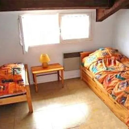 Holiday home Maison Confortable A 250m De La Avec Terrasse Et Parking - 7 Couchages - Fr-1-387-89 *